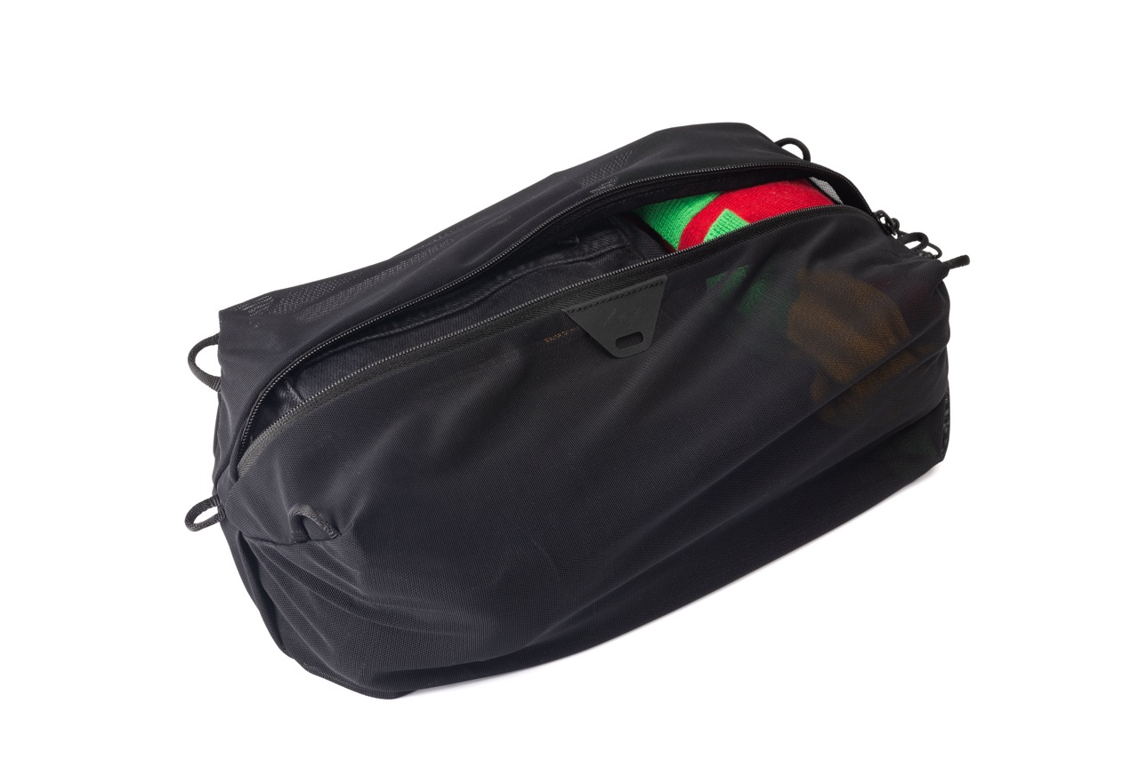 Ultralight Mesh Packing Cube (schwarz) – S Peak Design Mesh Packing Cube in der Farbe Schwarz und der Größe Small und offen