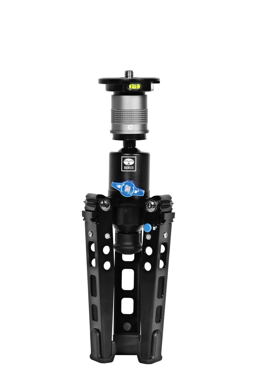 SVM-165 Carbon Einbeinstativ + SVM-E Verlängerung SIRUI SVM 145 Carbon Einbeinstativ, verkürzt mit Standspinne zusammengeklappt