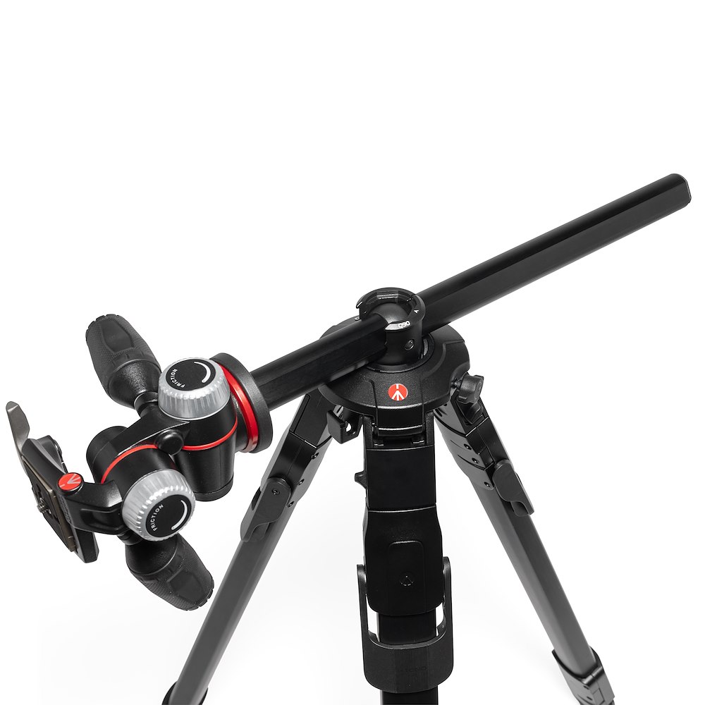 Manfrotto ONE Alu Photo-Stativ mit XPRO 3-Wege-Neiger – schräge Ansicht des Stativkopfs mit ausgeklapptem Schwenkarm