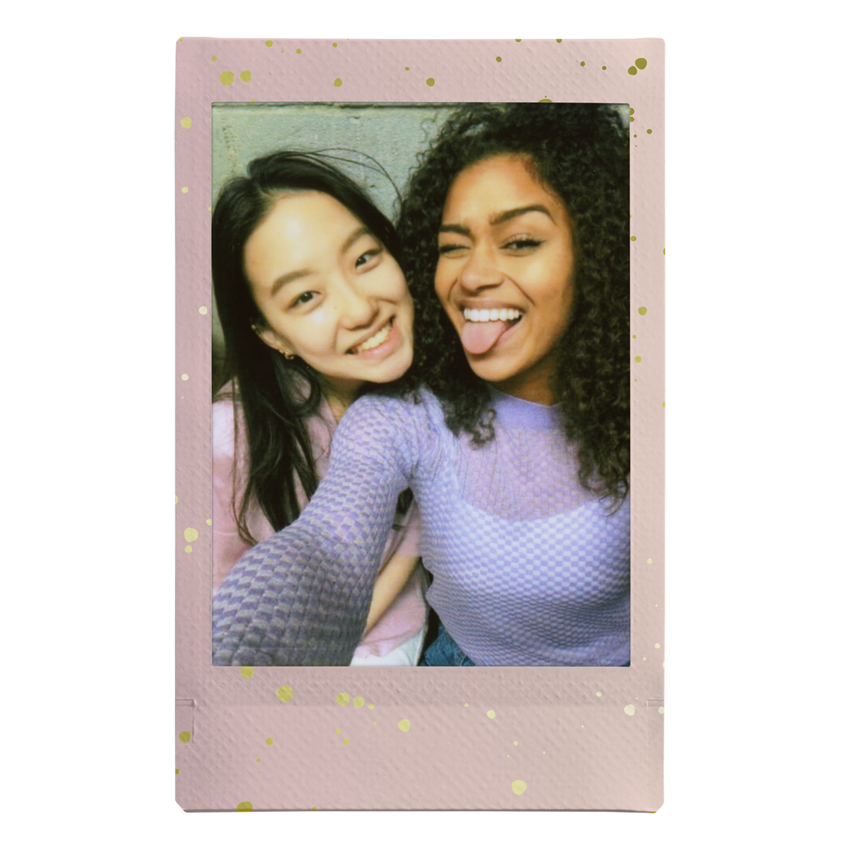 Fujifilm Instax Mini Soft Glitter Instant Film – Detailansicht eines Sofortbilds mit glitzerndem Rahmen und Porträtaufnahme