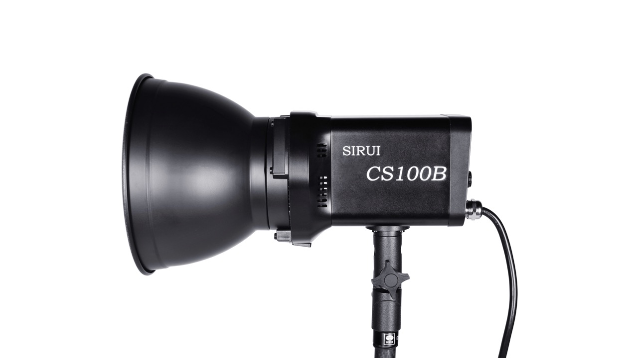 Sirui CS100B Bi-Color LED Leuchte, Ansicht seitlich mit Schirm