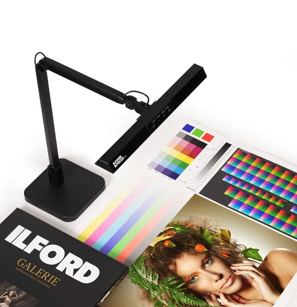 ILFOLUX Farbbeurteilungslampe