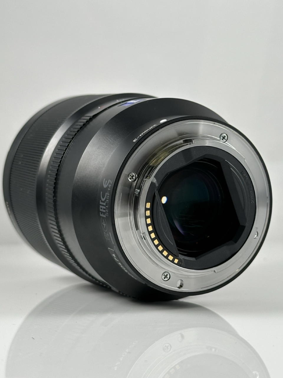 Sony FE 35mm F1.4 Zeiss Distagon Sony FE 35mm F1.4 Zeiss Distagon