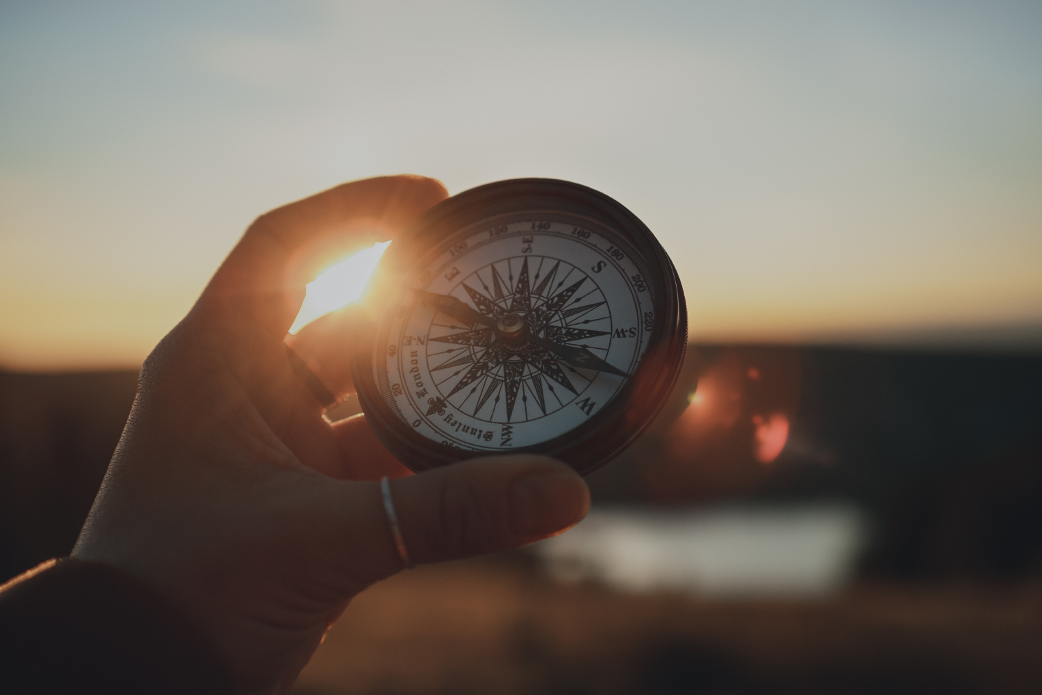 M.Zuiko digital ED 20mm F1.4 PRO M.Zuiko digital ED 20mm F1.4 PRO