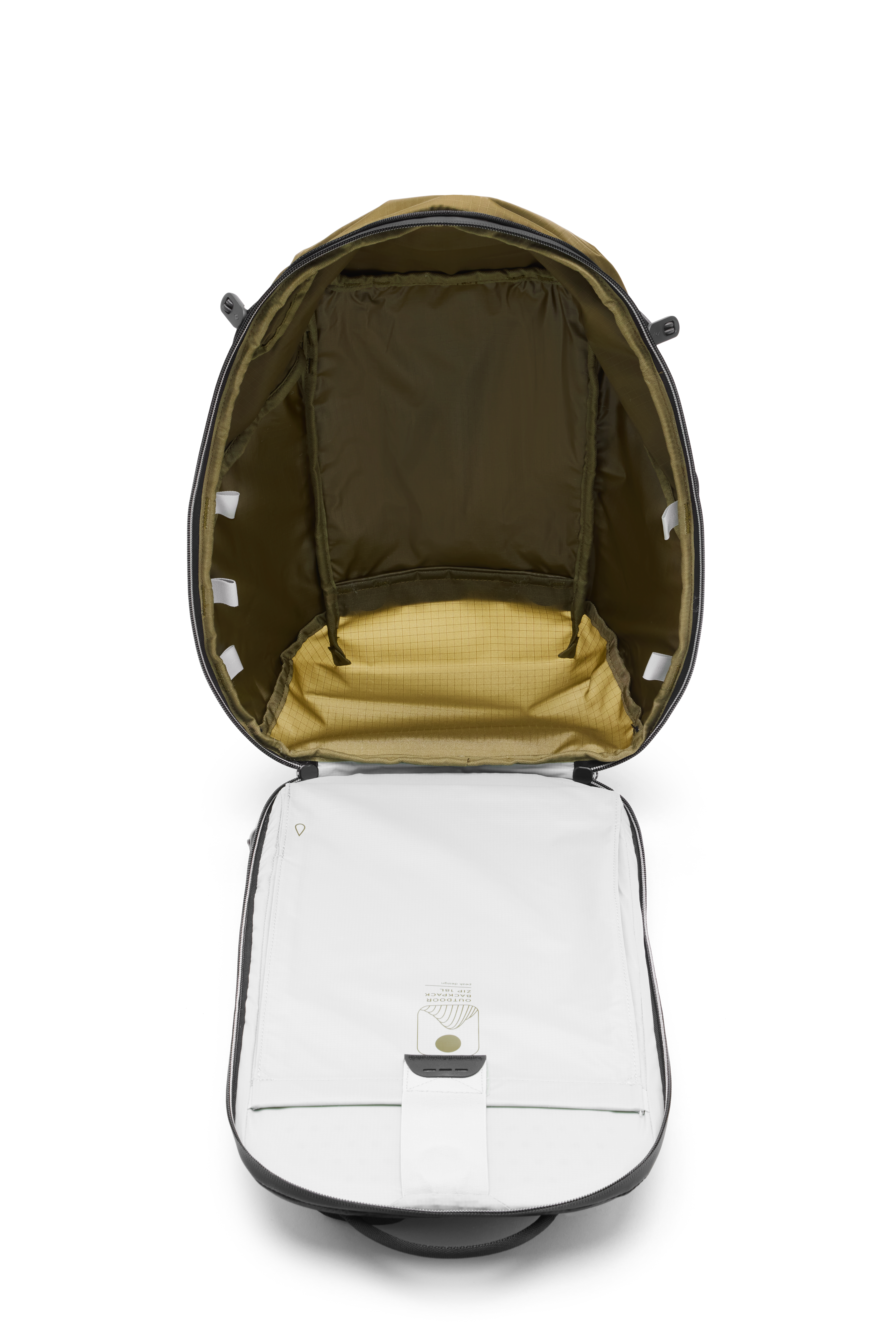 Peak Design Outdoor Backpack Zip 18L (kelp) – geöffnete Ansicht mit Hauptfach, heller Innenauskleidung und flexiblen Befestigungen