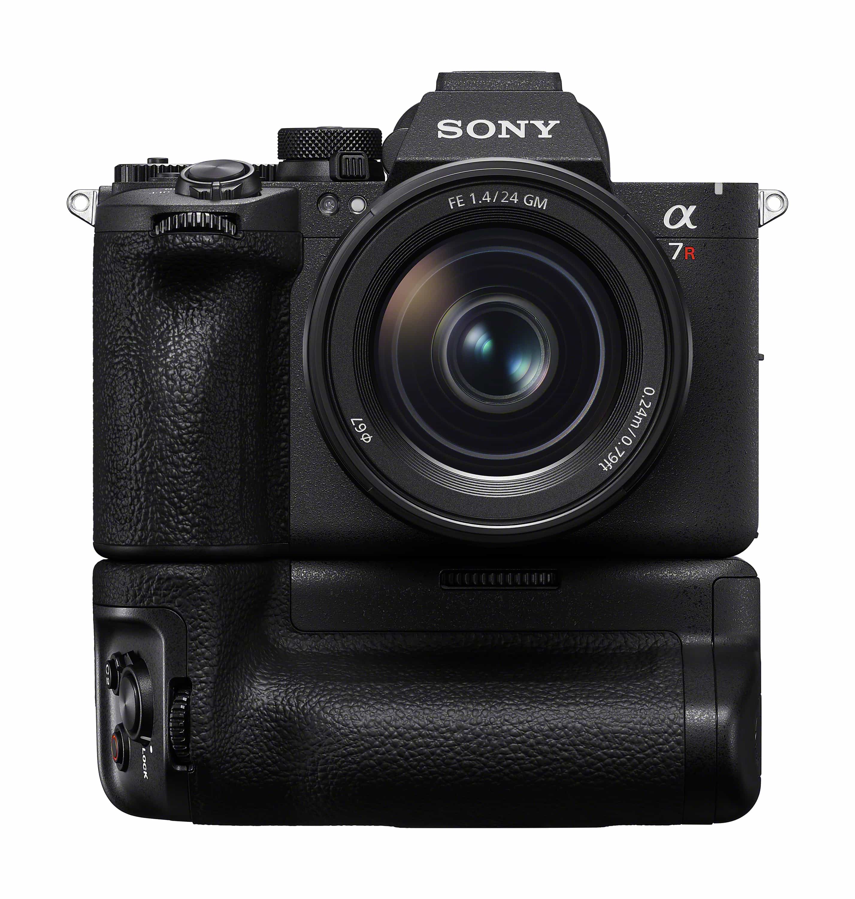 Sony VG-C6 Hochformatgriff an Sony Alpha Kamera in Vorderansicht mit integriertem Zusatzgriff
