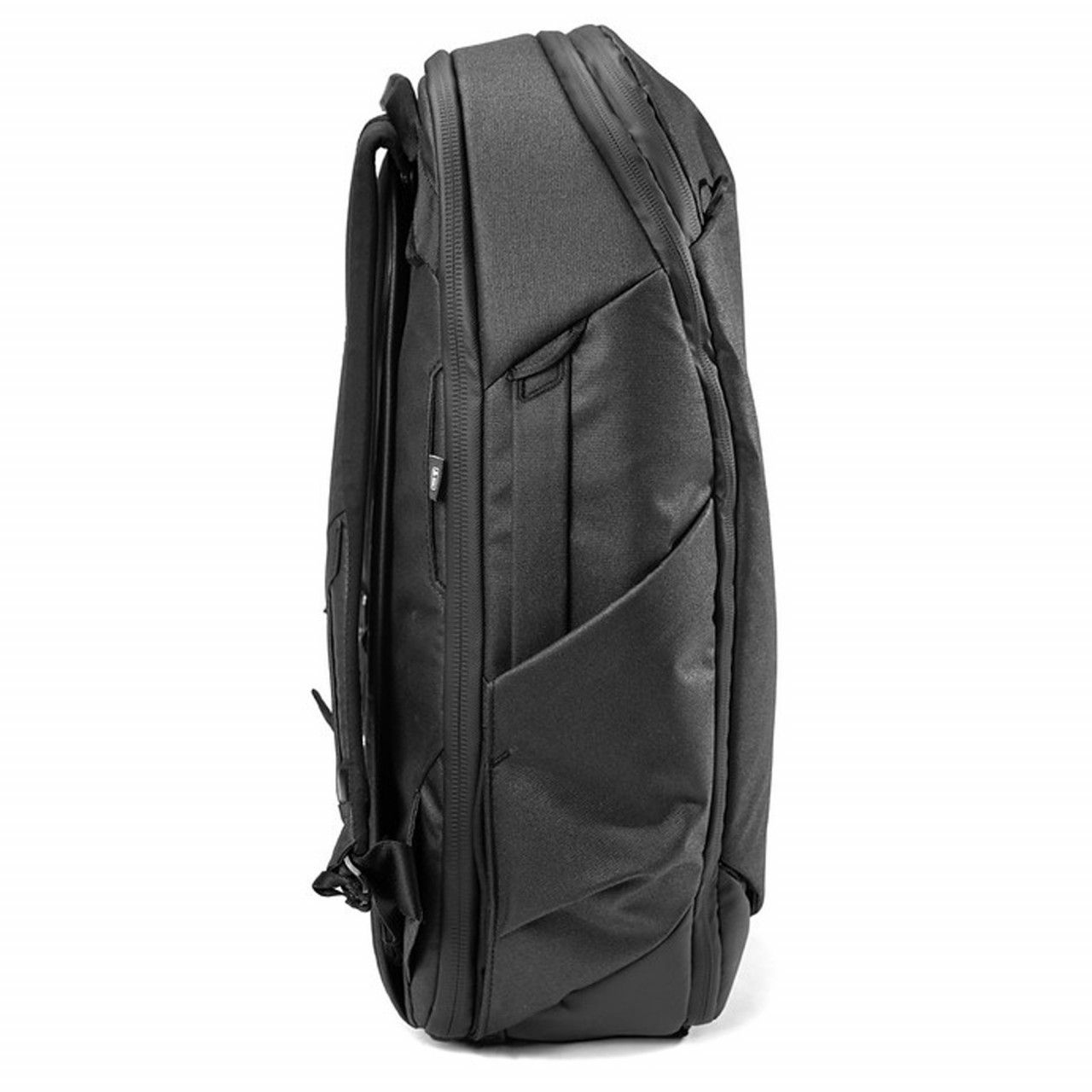 Peak Design Travel Backpack 30L in Schwarz, Seitenansicht