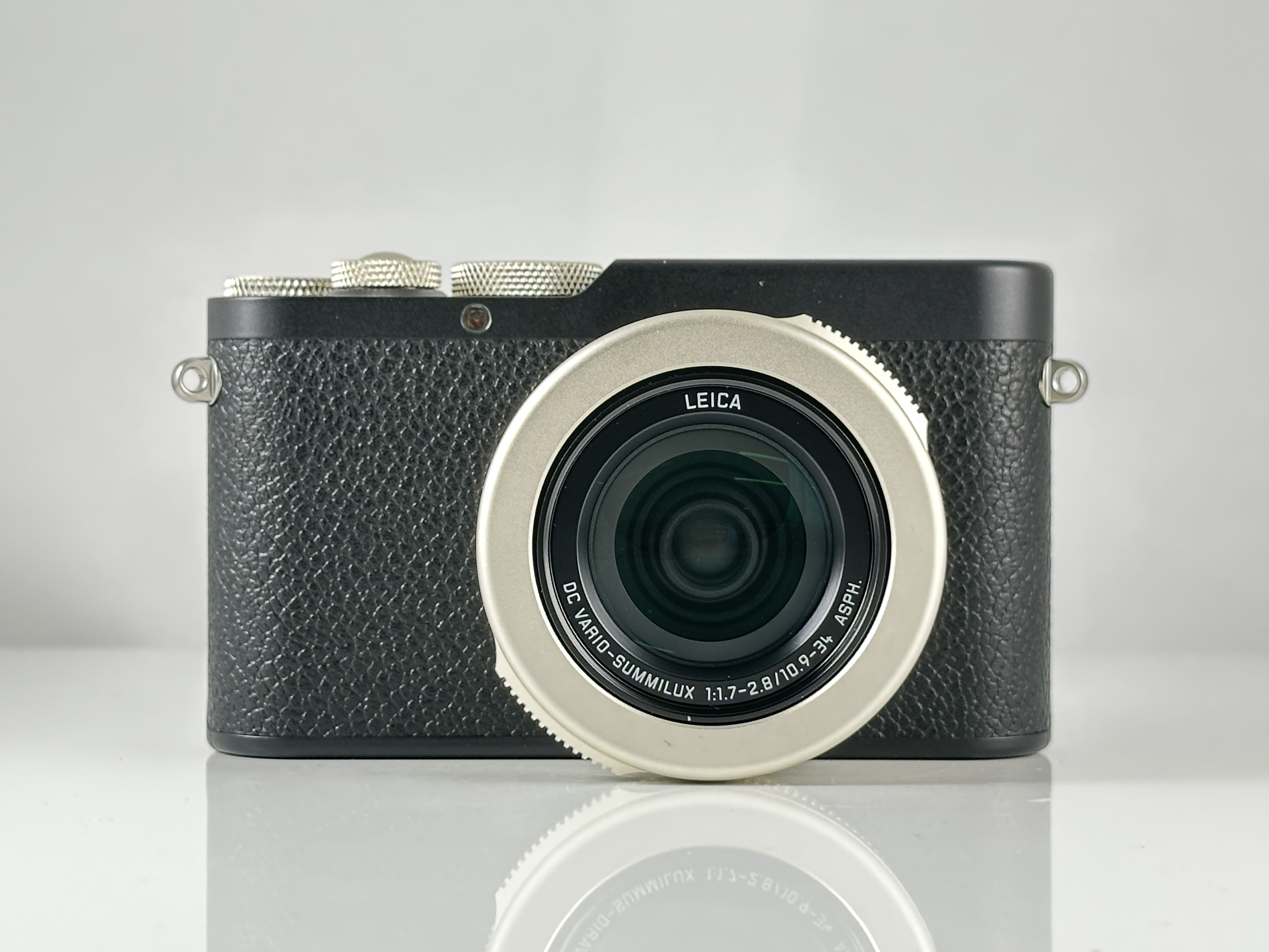 Leica D-Lux 8 100 Jahre Edition