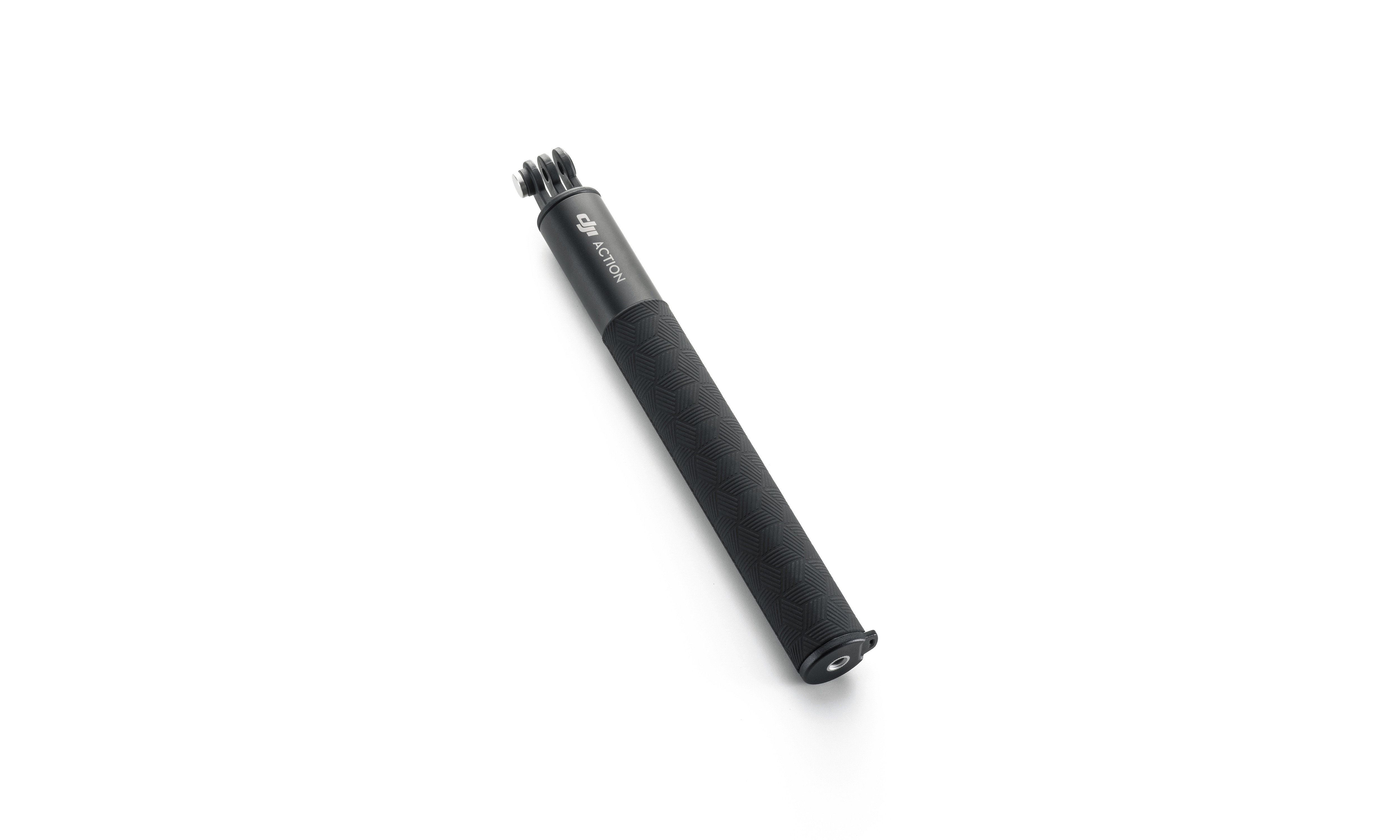 Osmo 1.5m Extension Rod Kit (Dual-Direction Quick-Release) DJI Osmo Action 6 Verlängerungsstab – liegende schräge Ansicht mit montierter Halterung und texturiertem Griff