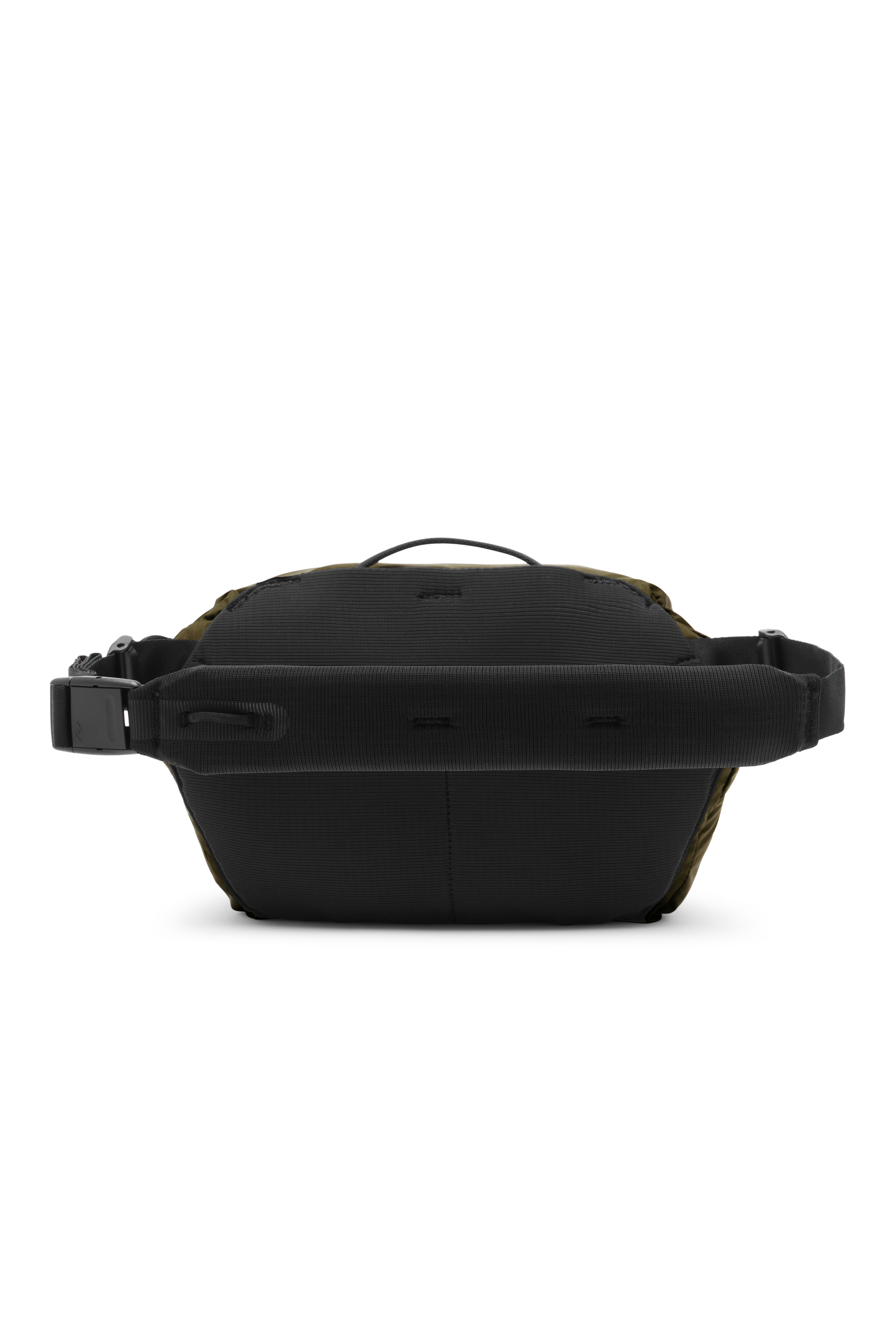 Peak Design Outdoor Sling 7L (kelp) – Rückseite mit gepolsterter Fläche und breitem Tragegurt für stabilen Sitz