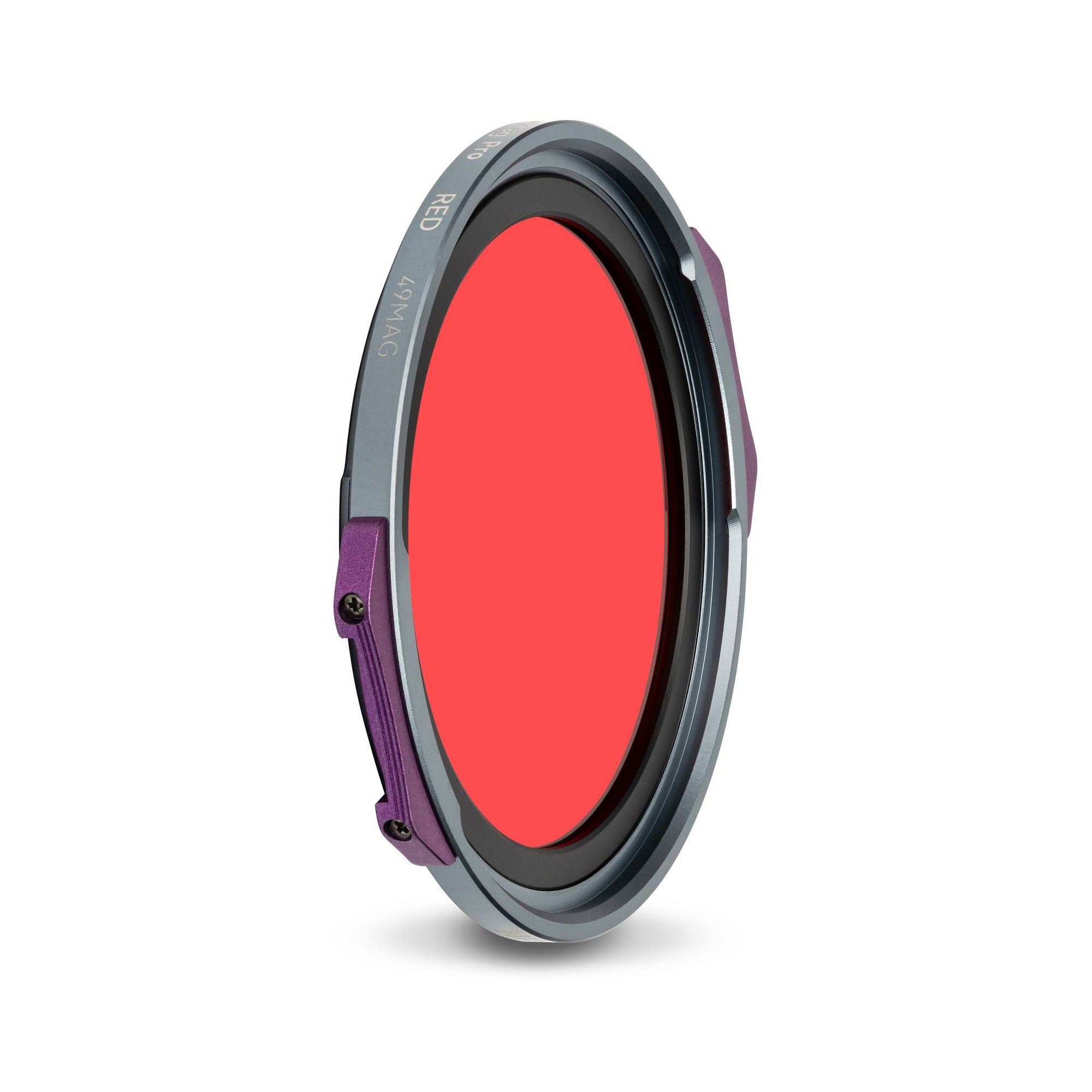NiSi JetMag Pro Red Filter (49MAG) in aufrechter Schrägansicht mit rotem Filterglas für Schwarzweißfotografie.