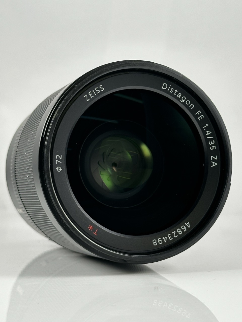 Sony FE 35mm F1.4 Zeiss Distagon Sony FE 35mm F1.4 Zeiss Distagon