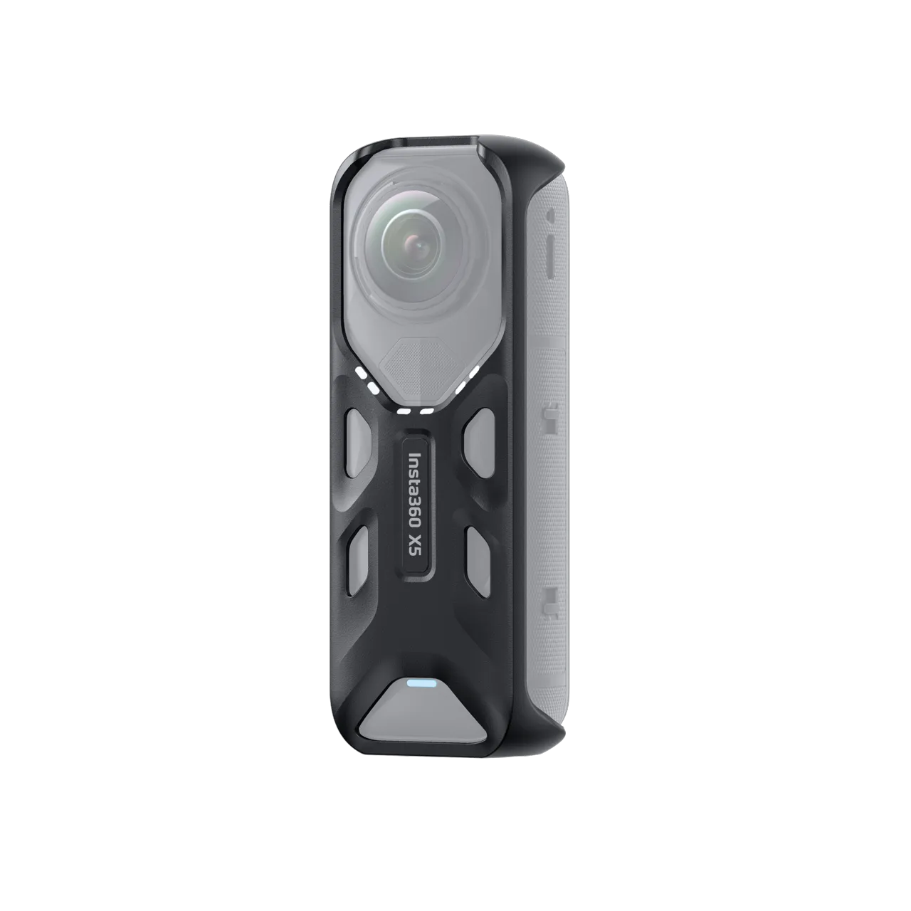 Insta360 X5 Thermohülle – Vorderansicht der Schutzhülle mit eingesetzter Kamera und freigelegter Linse