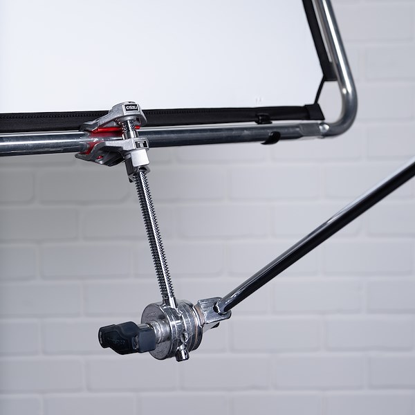 C152EJ 6" Schraubzwinge mit Backen Manfrotto C152EJ 6" Schraubzwinge mit Backen, ANwednungsbeispiel als Halterung für Diffusor