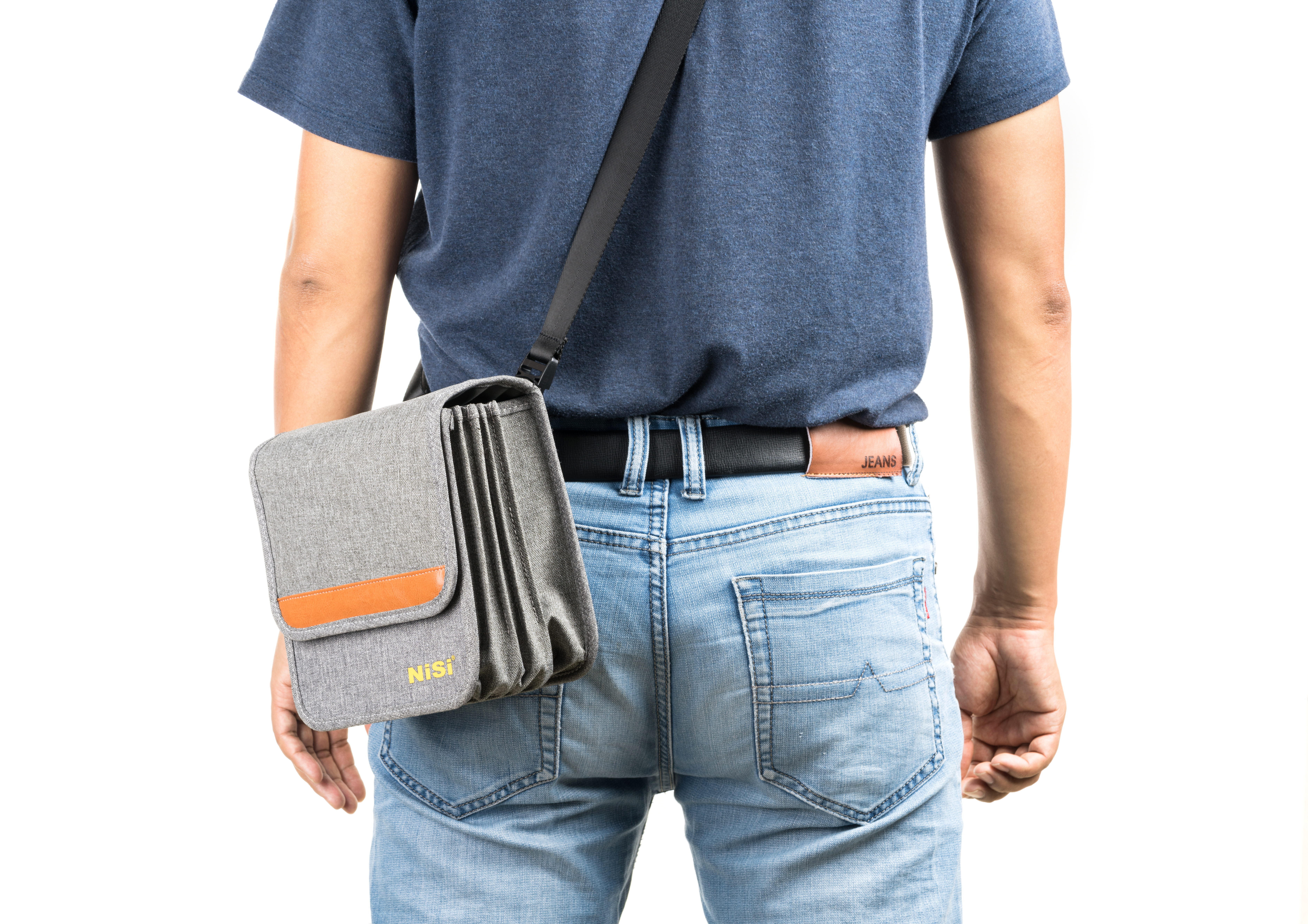 NiSi Filtertasche Softcase Caddy für 150mm System umgehängt