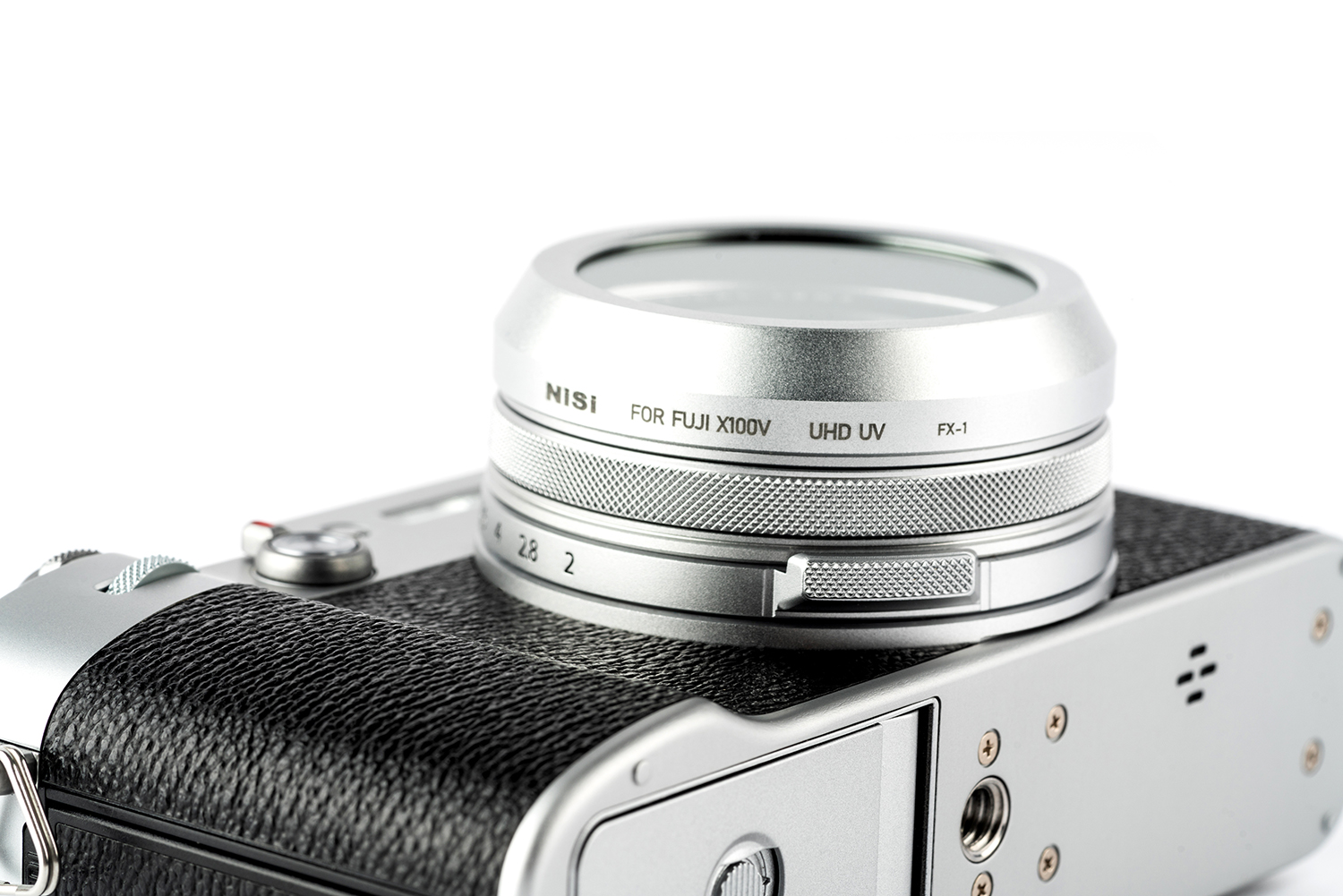 NiSi UHD UV Filter in Silber auf Fujifilm X100 Kompaktkamera 