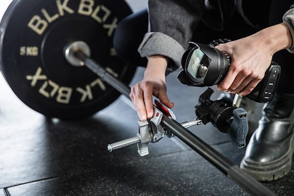 C76CJ 3" Mittelschraubzwinge mit Backen C76CJ 3" Mittelschraubzwinge mit Backen, Anwendungsbeispiel Gewicht