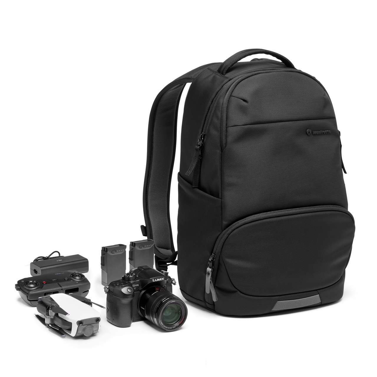 Manfrotto Advanced Active Rucksack III, Kameraausrüstung  daneben