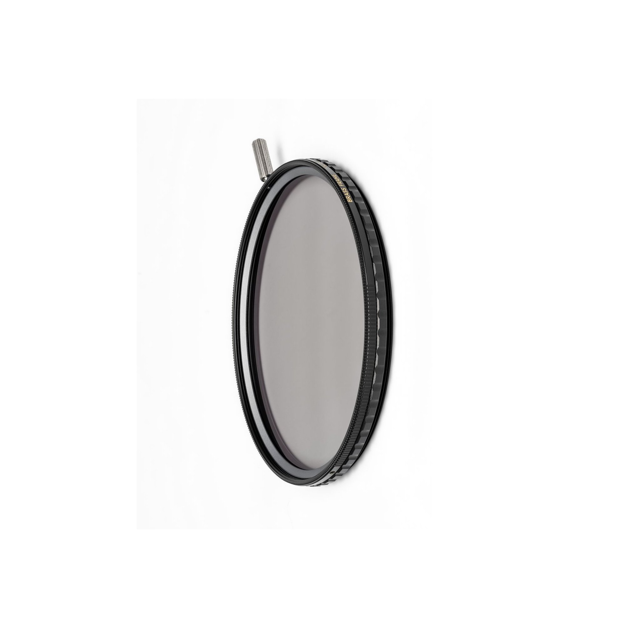 NiSi True Color Pro Nano CPL (Brass Frame) in Seitenansicht mit schlankem Messingrahmen und Einstellschraube.