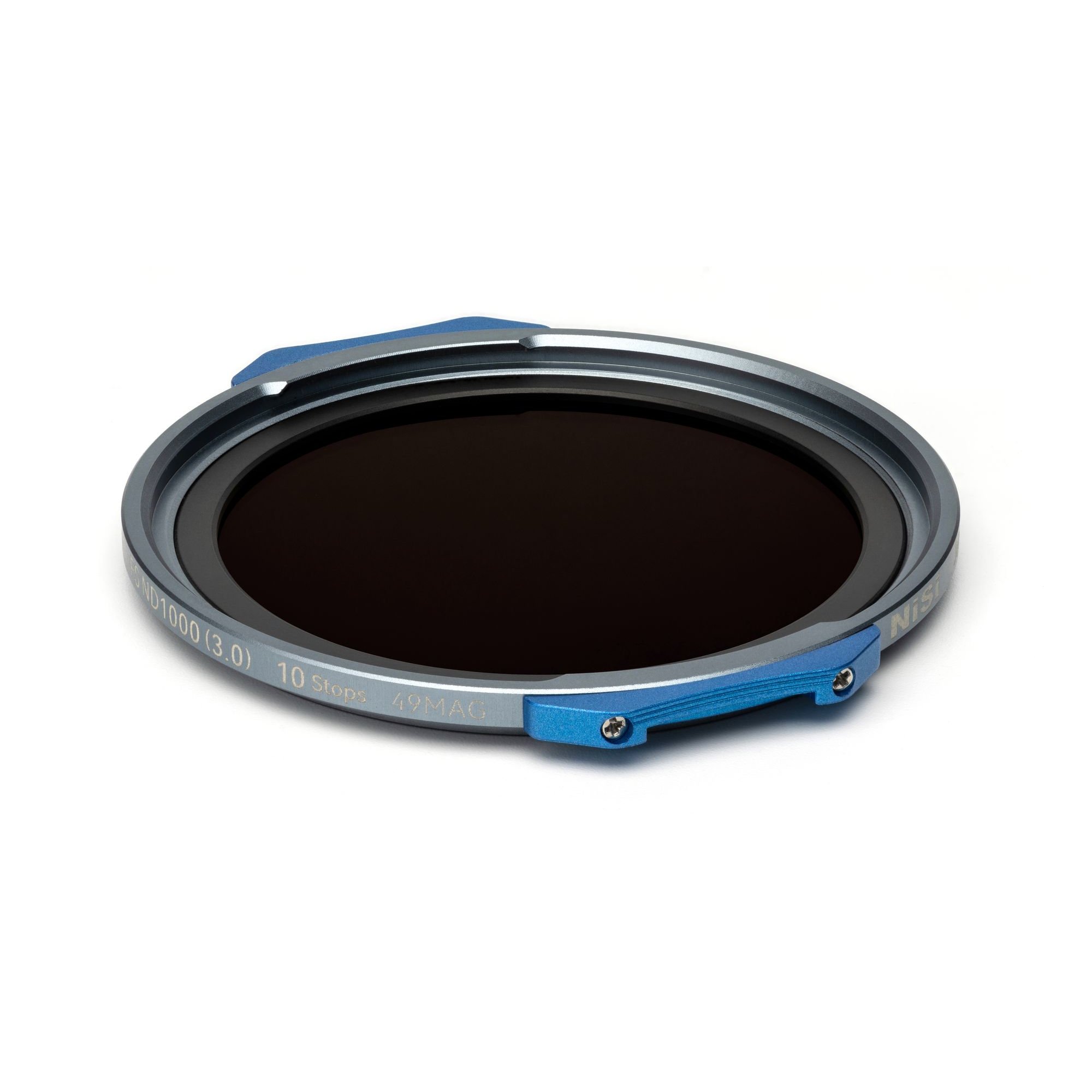 NiSi JetMag Pro FS ND1000 (3.0) 10-Stops Filter (49MAG) in schräger Ansicht mit Magnetrahmen.
