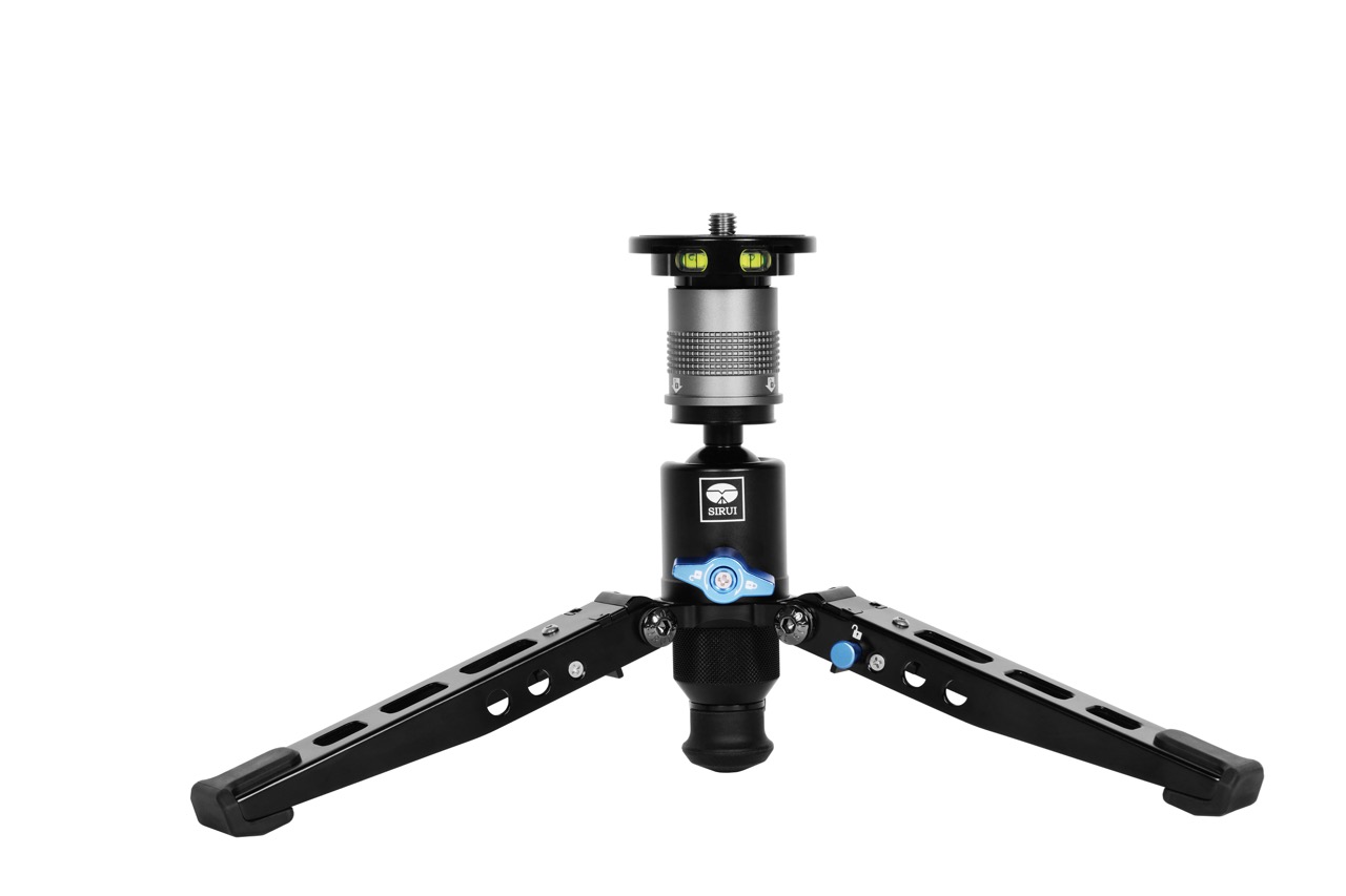 SVM-165 Carbon Einbeinstativ + SVM-E Verlängerung SIRUI SVM 145 Carbon Einbeinstativ, verkürzt mit Standspinne und Kopf