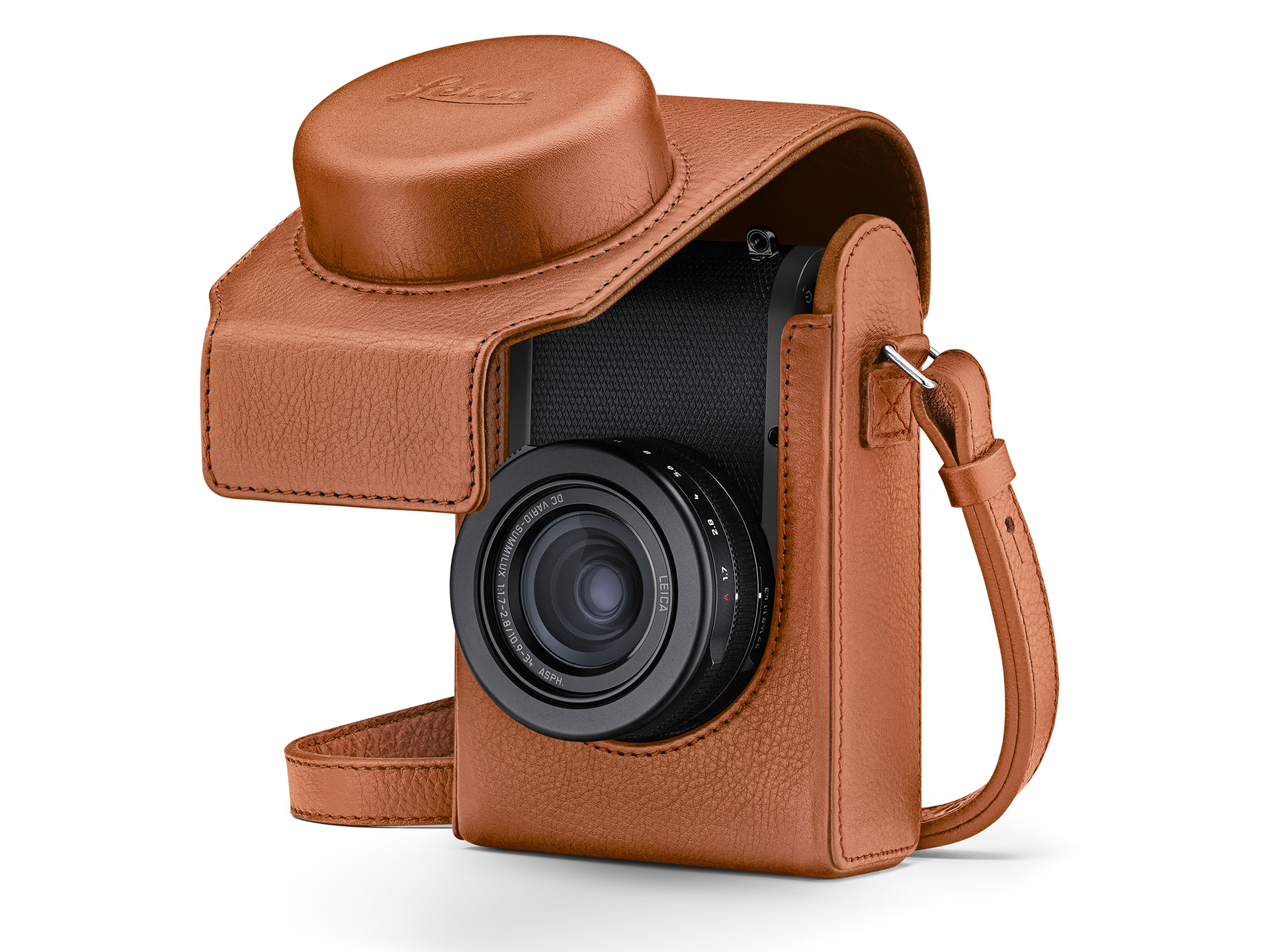 Geöffnetes Schutzcase aus Leder in Cognac für die Leica D-Lux 8 mit Kamera und Trageriemen