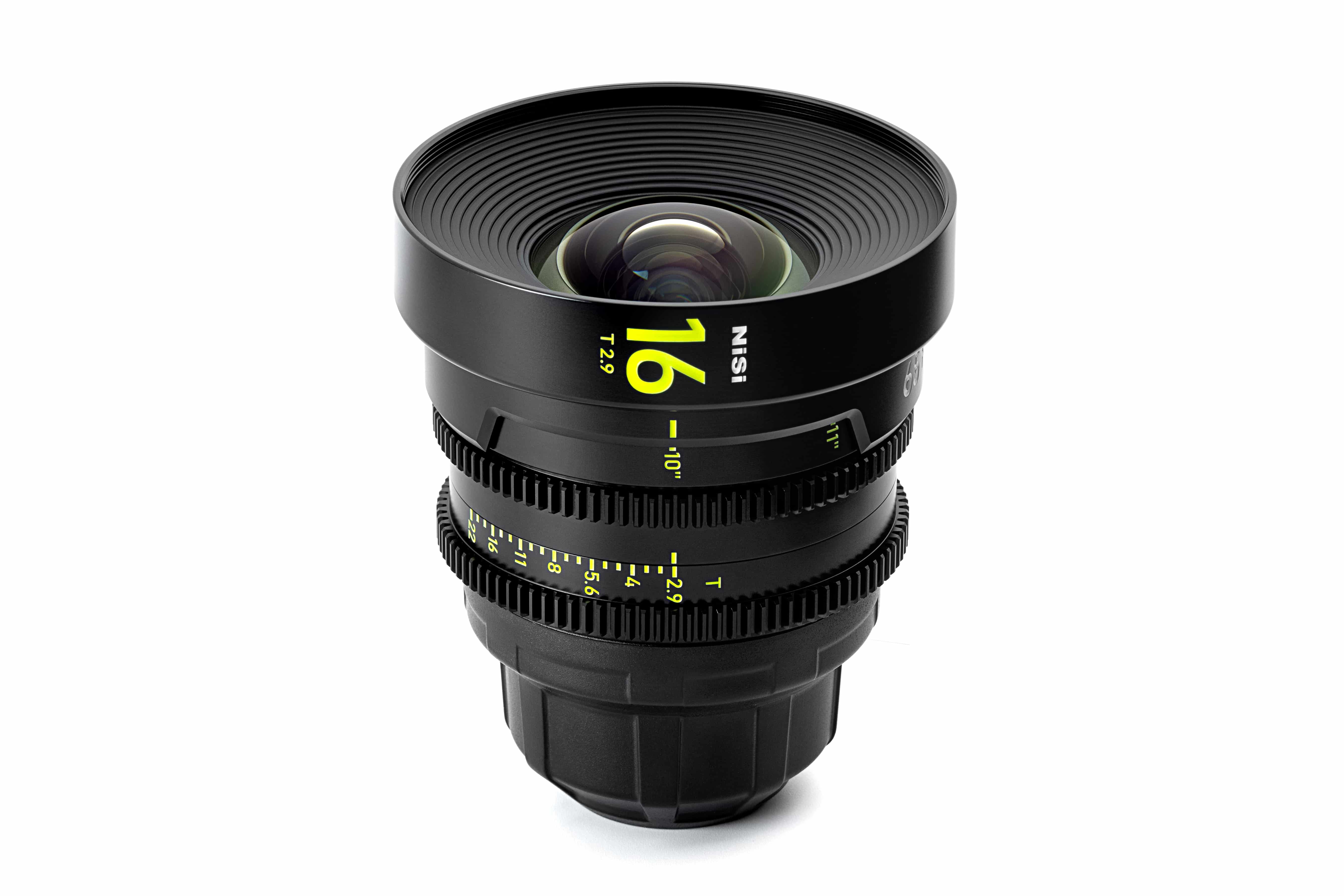 NiSi 16mm T2.9 PL-Mount – Draufsicht mit Blick auf die Frontlinse und umlaufende Struktur des Objektivgehäuses