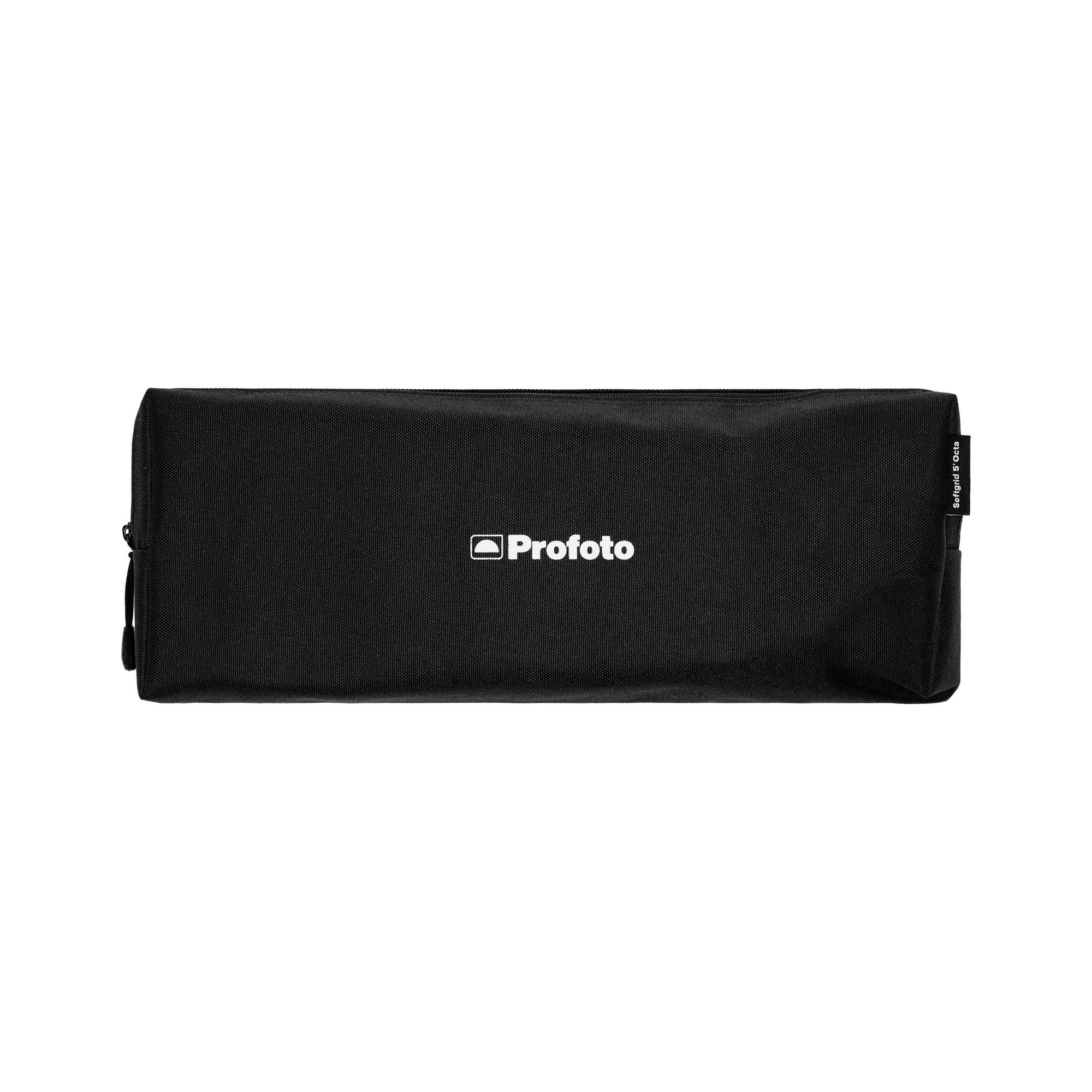 Schwarze Transporttasche des Profoto Softgrid 5' Octa mit Reißverschluss und Profoto-Logo.