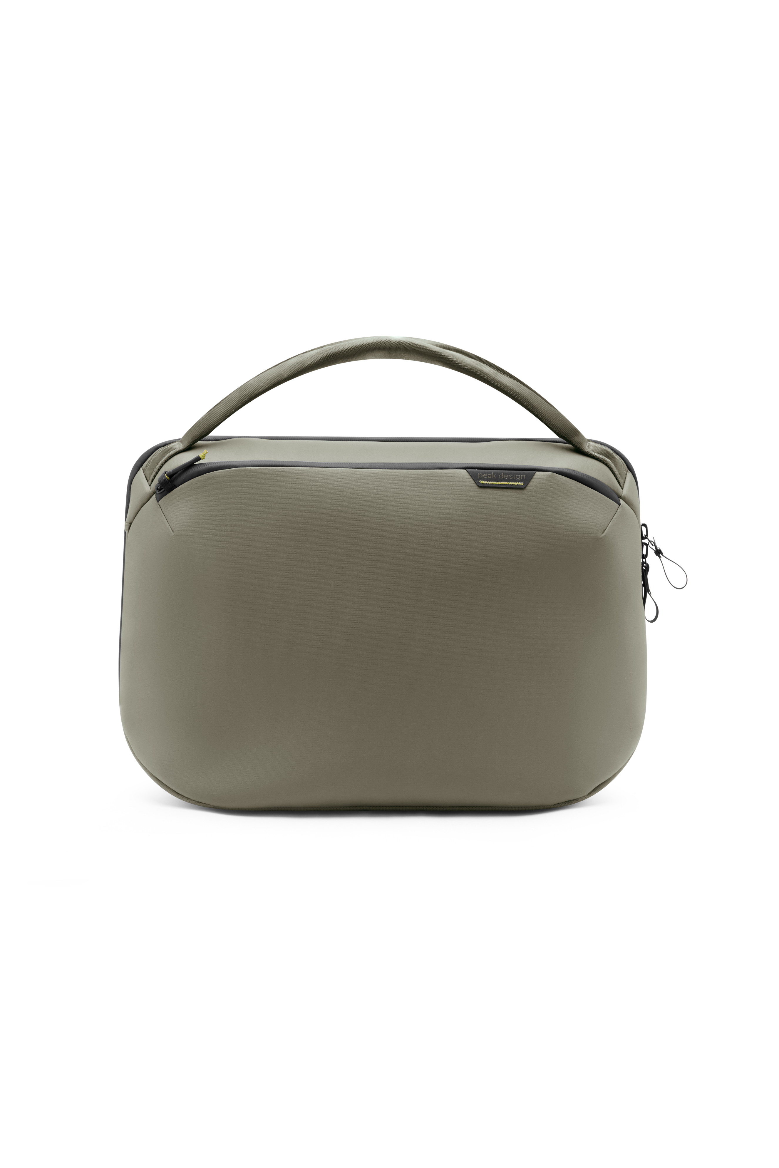Peak Design Travel Weekender 25L in Stone, Vorderansicht der kompakten Reisetasche mit Tragegriff