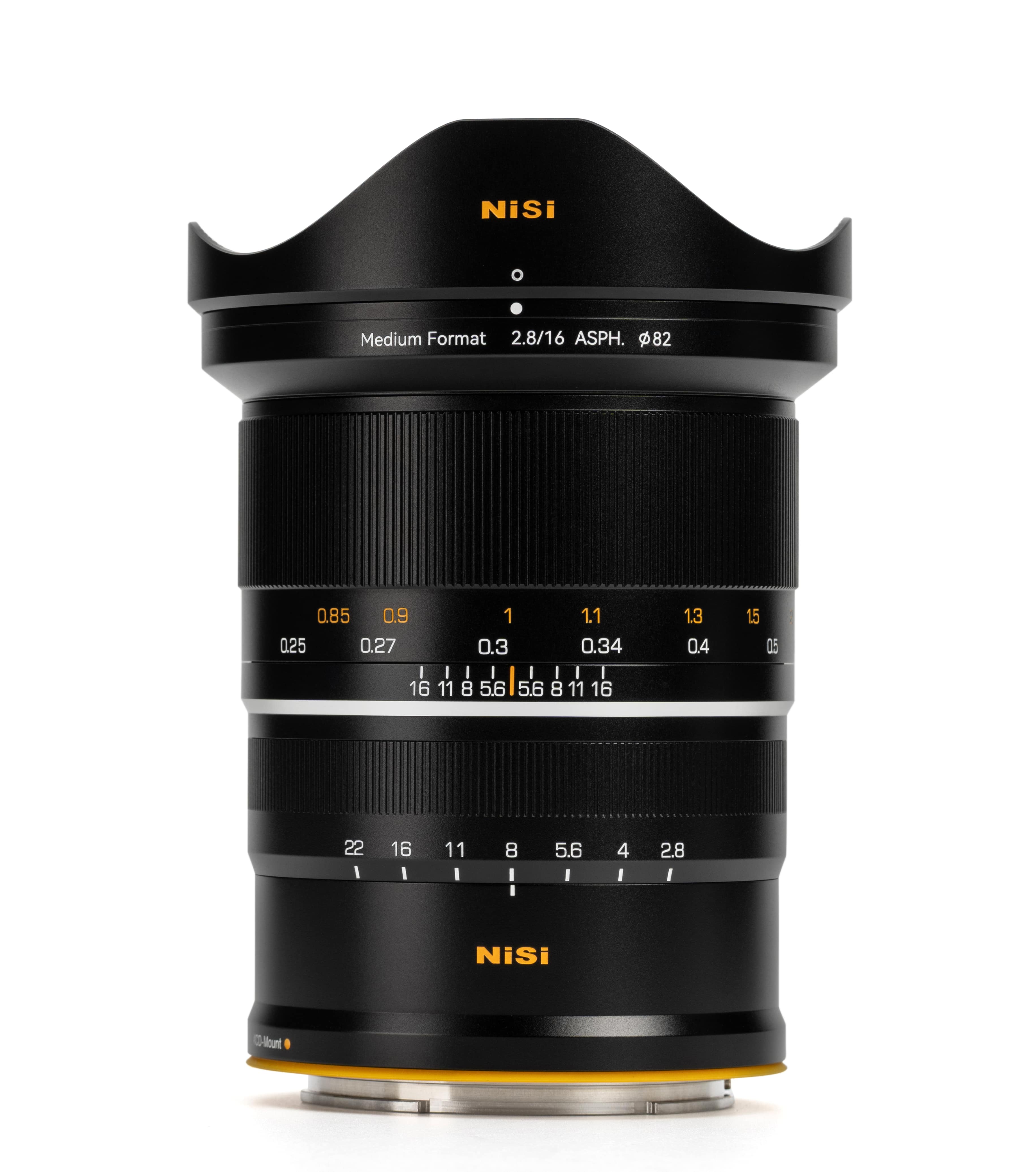 NiSi 16mm f/2.8 ASPH Mittelformat-Objektiv in der Vorderansicht mit integrierter Gegenlichtblende.
