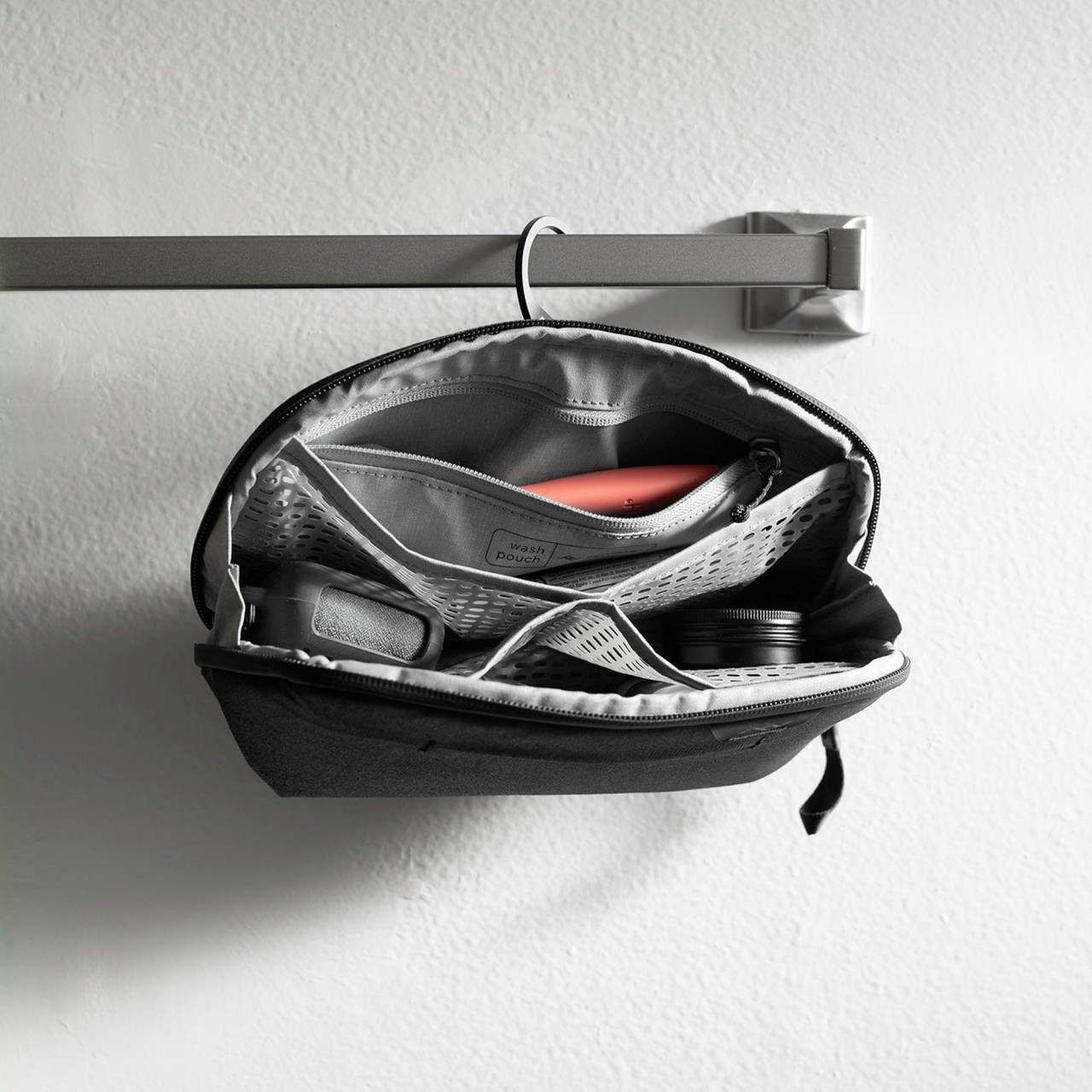 Wash Pouch Small (Schwarz) Wash Pouch Small (Schwarz)